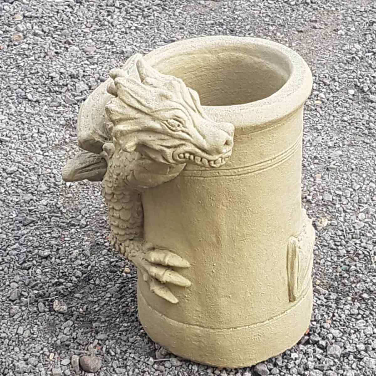 Smirk_bathstone_dragon_chimney_pot