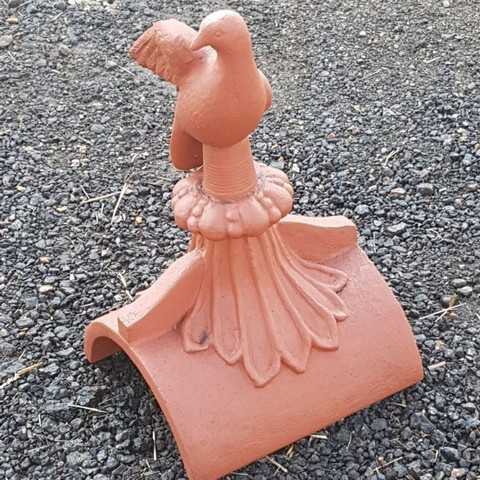 bird_roof_finial_for_a_terracotta_roof__1557575504_999