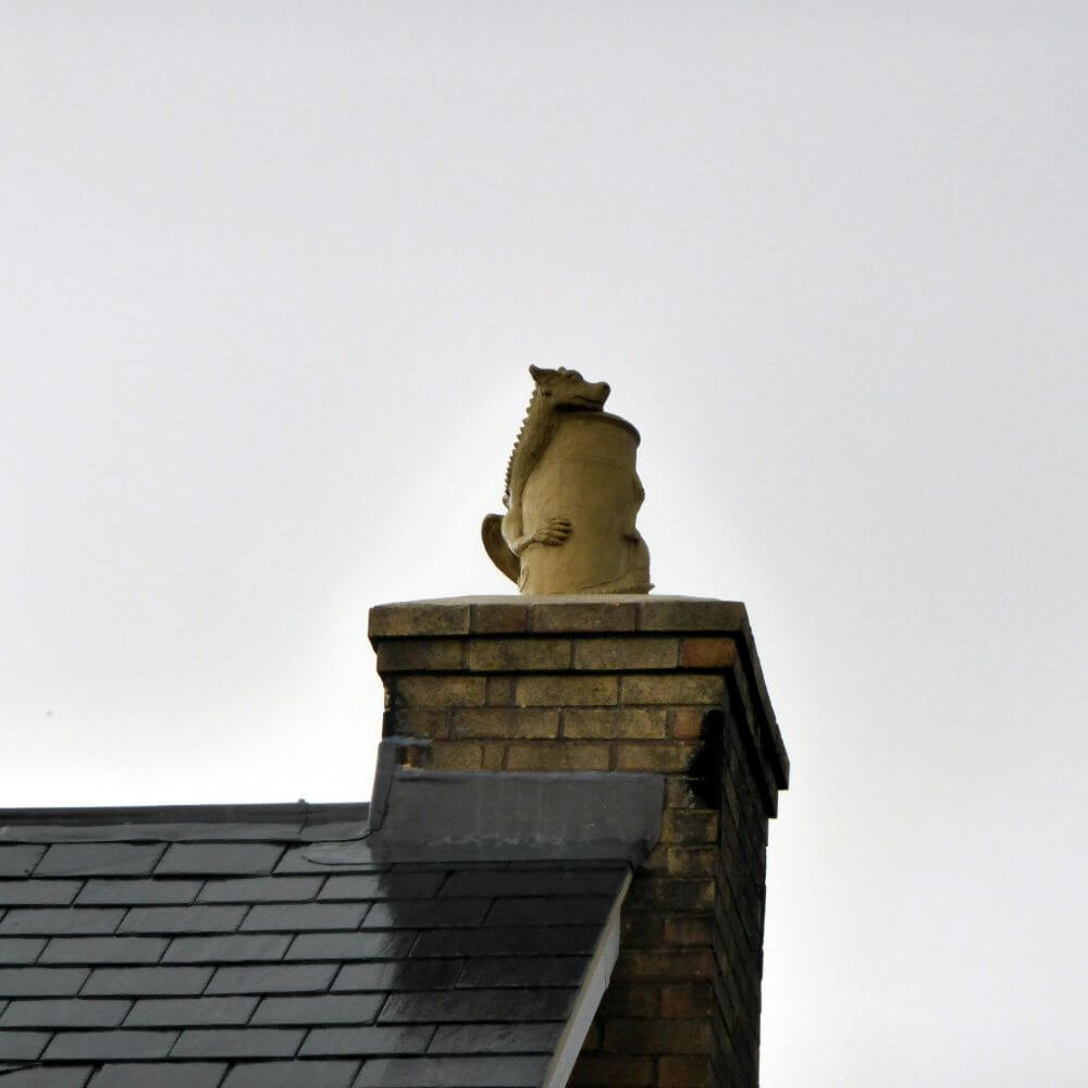 chimney_stack_with_dragon_pot